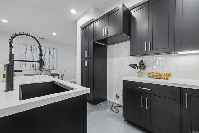 294 Candera Lane, San Marcos, CA 92069