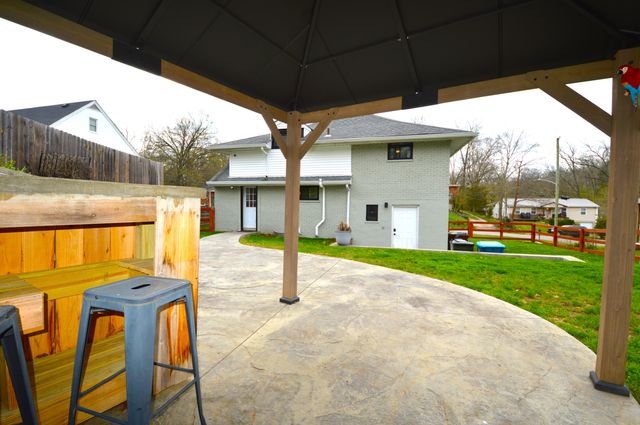 738 Forest Lane, Taylor Mill, KY 41015