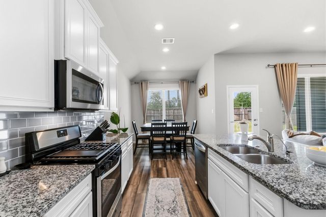 14127 Lake Lodge Drive, Conroe, TX 77384