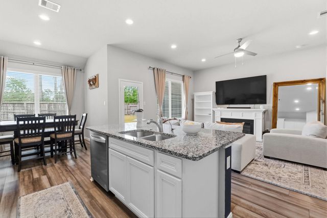 14127 Lake Lodge Drive, Conroe, TX 77384
