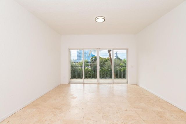 1650 Presidential Way 306, West Palm Beach, FL 33401