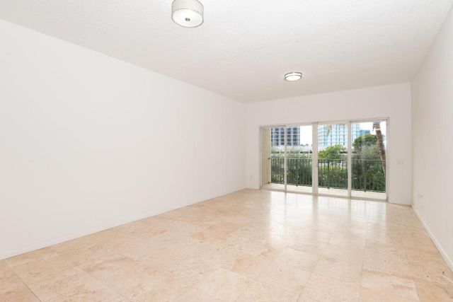 1650 Presidential Way 306, West Palm Beach, FL 33401