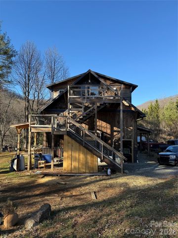 21 Taproot Trail, Barnardsville, NC 28709