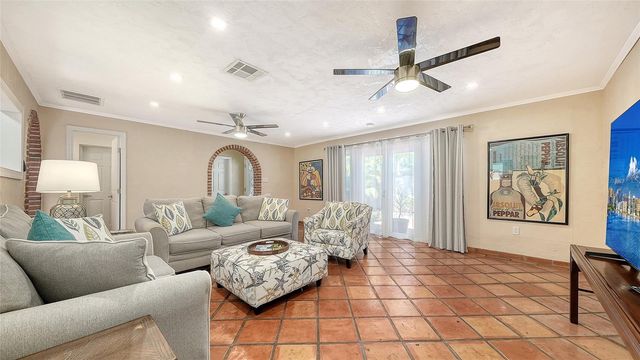 1127 S OSPREY AVENUE, Sarasota, FL 34236