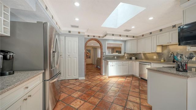 1127 S OSPREY AVENUE, Sarasota, FL 34236