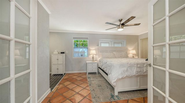1127 S OSPREY AVENUE, Sarasota, FL 34236