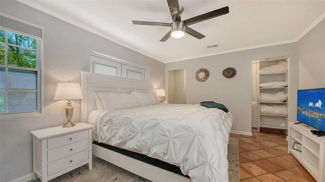 1127 S OSPREY AVENUE, Sarasota, FL 34236