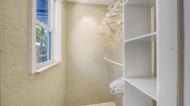 1127 S OSPREY AVENUE, Sarasota, FL 34236