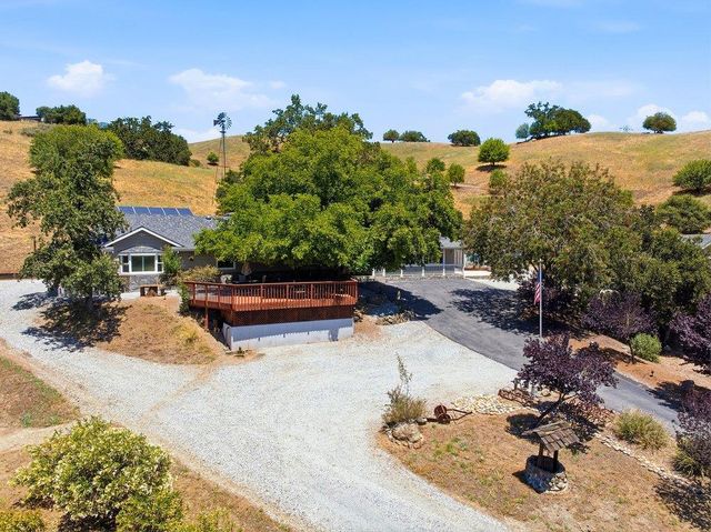 1755 Paradise View, Morgan Hill, CA 95037