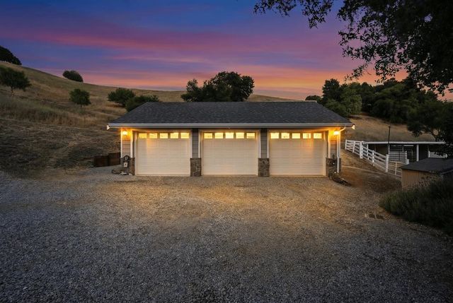1755 Paradise View, Morgan Hill, CA 95037