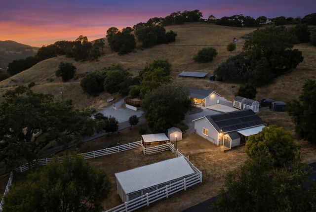 1755 Paradise View, Morgan Hill, CA 95037