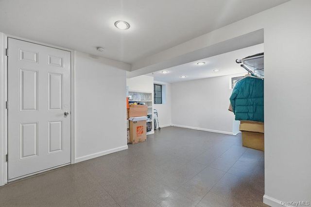 568 Donald Lane, Woodmere, NY 11598