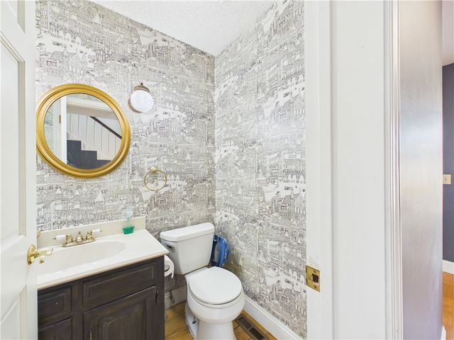 1006 W Sherman Avenue, Harrison, AR 72601