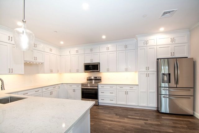 2 Proprietor's Drive 26, Marshfield, MA 02050