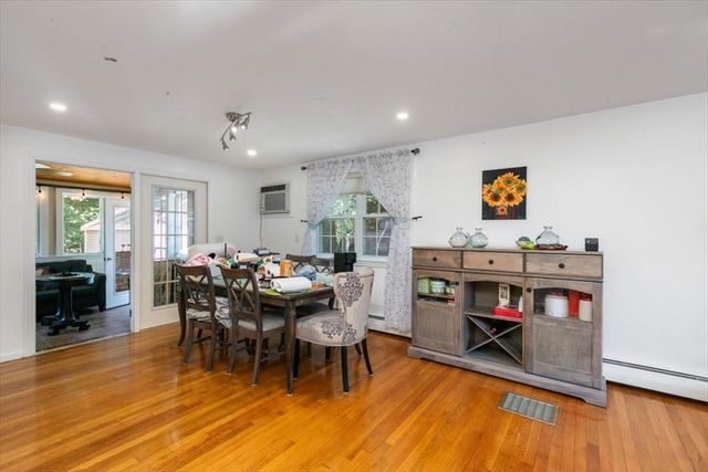 11 Harriman Rd, Merrimac, MA 01860