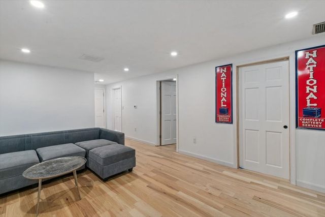 11 Harriman Rd, Merrimac, MA 01860