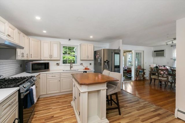 11 Harriman Rd, Merrimac, MA 01860