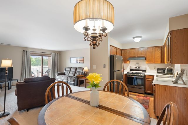 9651 Merrillville Road 204, Crown Point, IN 46307