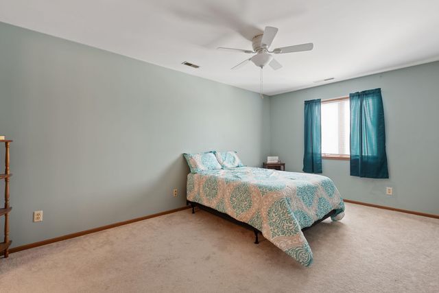 9651 Merrillville Road 204, Crown Point, IN 46307