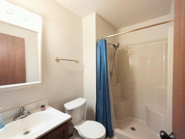 9651 Merrillville Road 204, Crown Point, IN 46307