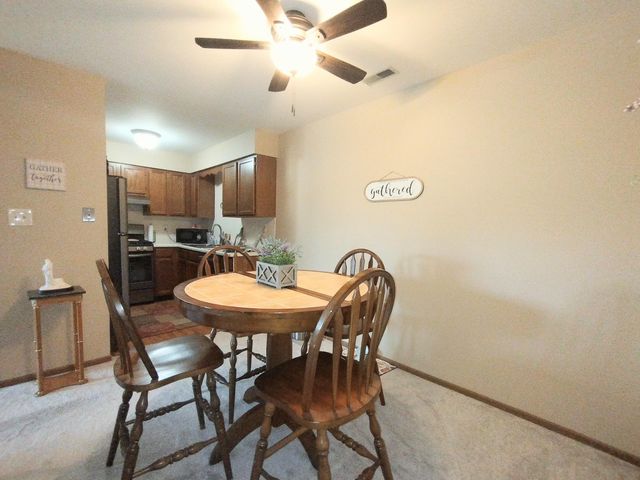 9651 Merrillville Road 204, Crown Point, IN 46307