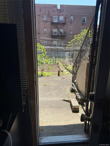 13438 Blossom Avenue, Flushing, NY 11355