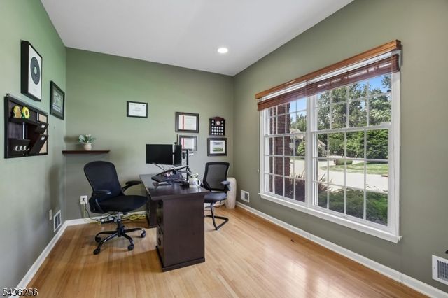 8 Harper St, West Orange Twp., NJ 07052