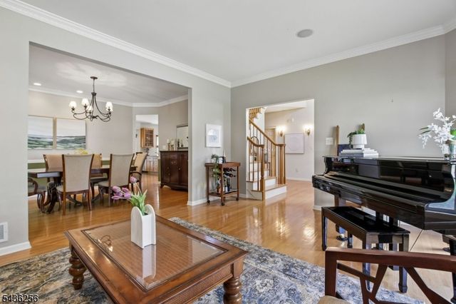8 Harper St, West Orange Twp., NJ 07052
