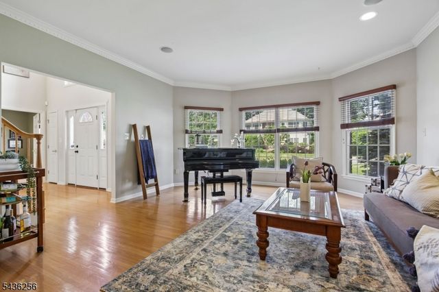 8 Harper St, West Orange Twp., NJ 07052