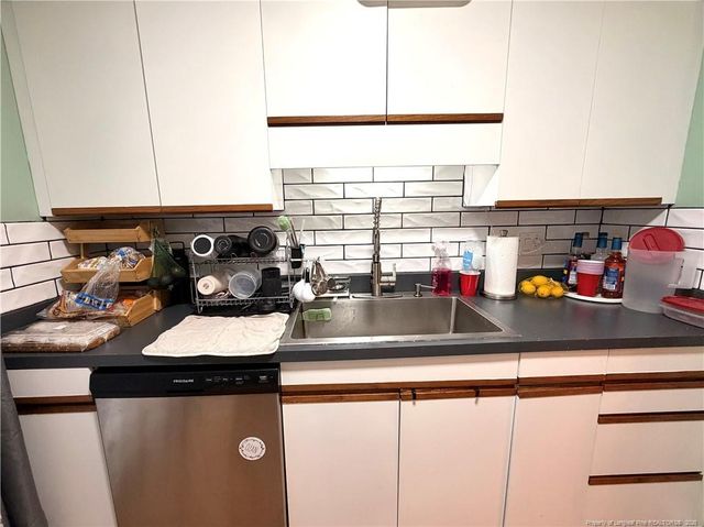 2105 Wexford Oaks Court, Fayetteville, NC 28303