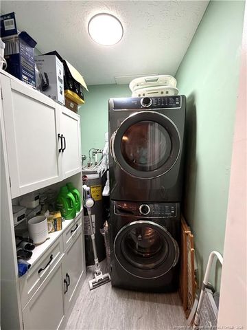 2105 Wexford Oaks Court, Fayetteville, NC 28303