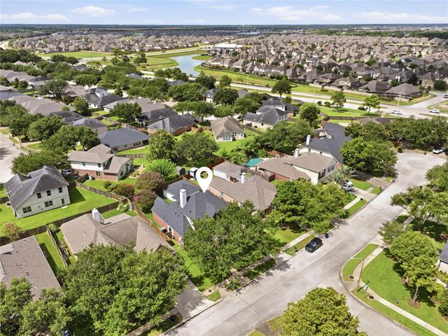 6165 Darlington Ct Court, League City, TX 77573