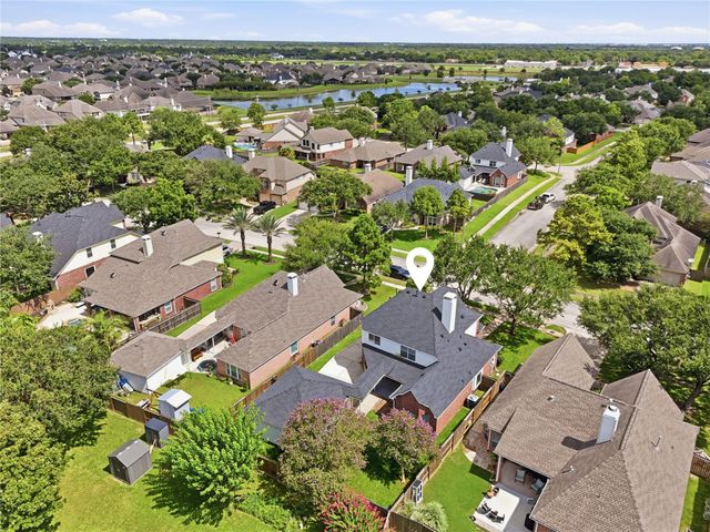 6165 Darlington Ct Court, League City, TX 77573