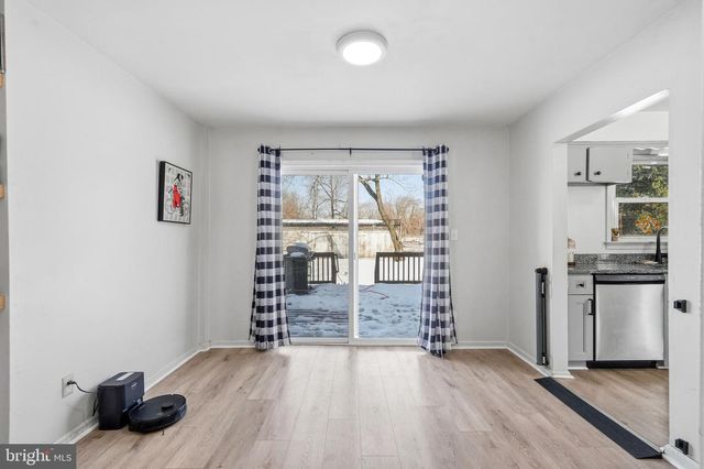 714 E BUTLER AVE, Vineland, NJ 08361