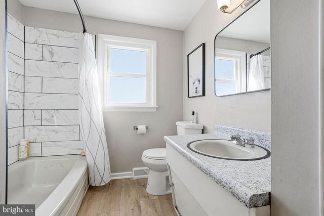 714 E BUTLER AVE, Vineland, NJ 08361