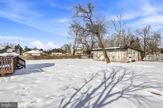 714 E BUTLER AVE, Vineland, NJ 08361