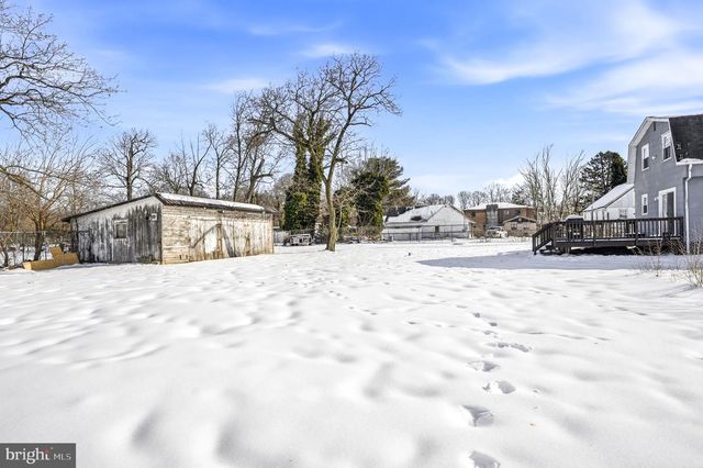 714 E BUTLER AVE, Vineland, NJ 08361