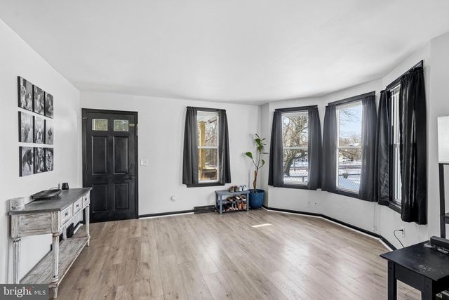 714 E BUTLER AVE, Vineland, NJ 08361