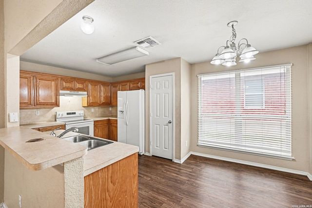 6530 Ithaca Fls, San Antonio, TX 78239