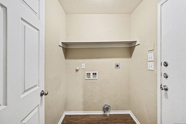 6530 Ithaca Fls, San Antonio, TX 78239