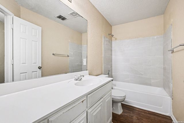 6530 Ithaca Fls, San Antonio, TX 78239