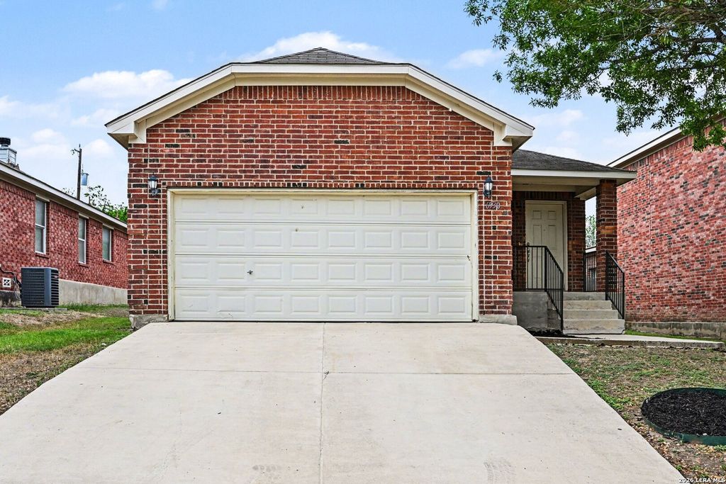 6530 Ithaca Fls, San Antonio, TX 78239