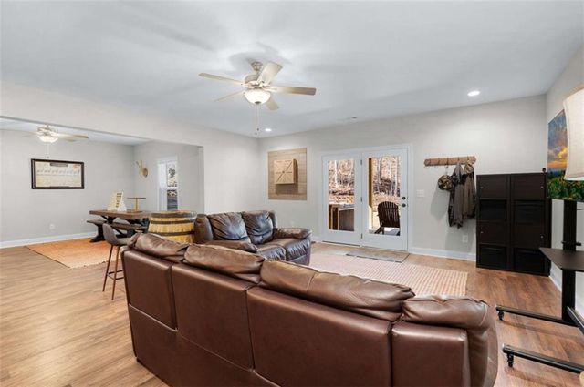 218 Oak Wood Lane, Ellijay, GA 30540