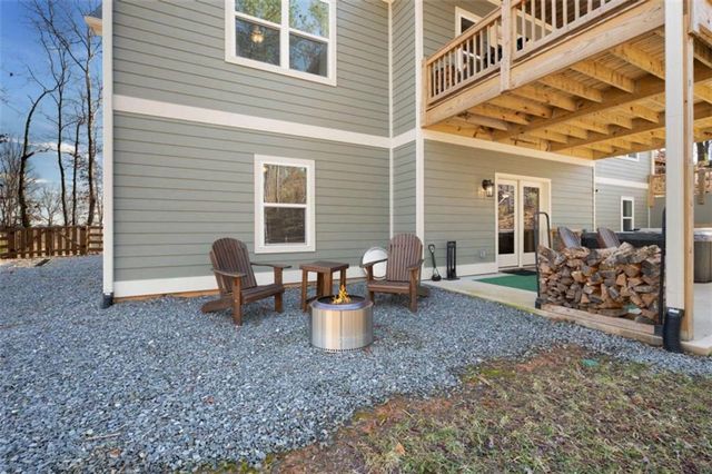 218 Oak Wood Lane, Ellijay, GA 30540