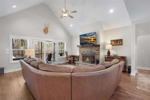 218 Oak Wood Lane, Ellijay, GA 30540