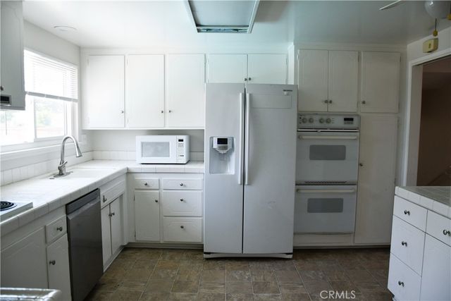 522 E Collins, Orange, CA 92867