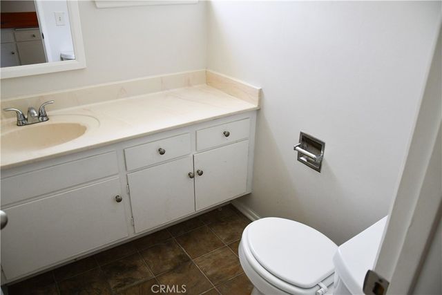 522 E Collins, Orange, CA 92867
