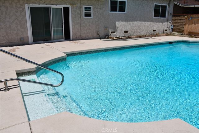 522 E Collins, Orange, CA 92867