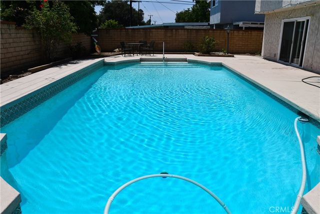 522 E Collins, Orange, CA 92867