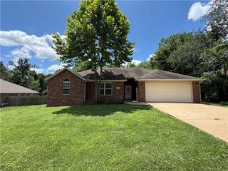 9 Hillswick Drive, Bella Vista, AR 72715